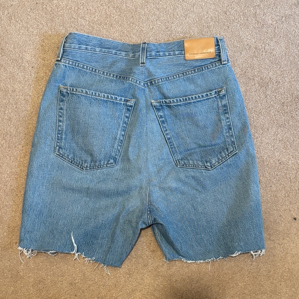Stylish Blue Denim Shorts - Picture 2 of 4